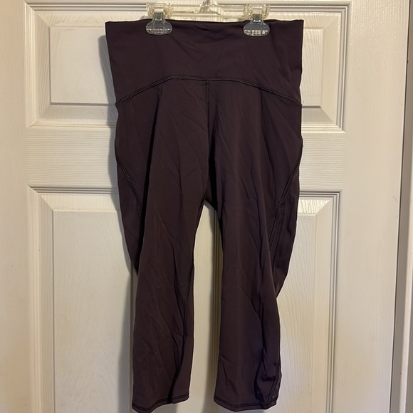 Lululemon Capri Leggings - Picture 6 of 7